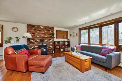 14 Russell Ln, Easthampton, MA 01027 - photo 4