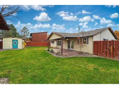 303 Dehaven St, Milton Freewater, OR 97862 - photo 5