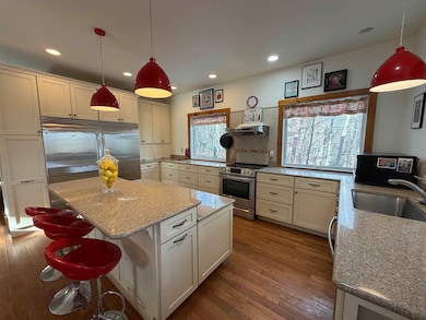 222 Andover St, Ludlow, VT 05149 - photo 4