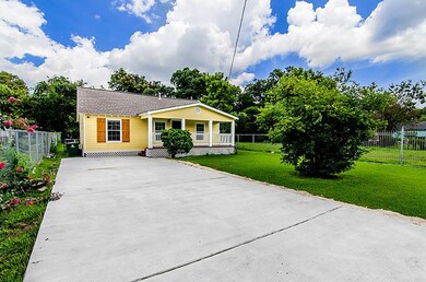 3305 Reid St, Houston, TX 77026 - photo 3