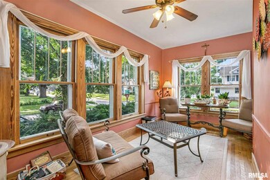 1026 E High St, Davenport, IA 52803 - photo 7