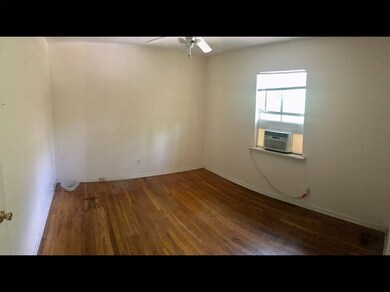 2402 Driscoll St unit D, Houston, TX 77019 - photo 2