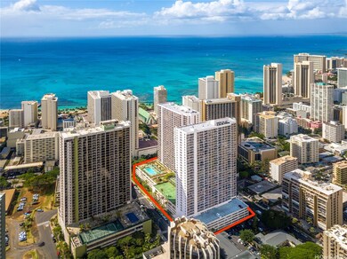 Great location in Waikiki. Short distances to Waik