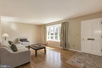 13034 Ingleside Dr, Beltsville, MD 20705 - photo 5