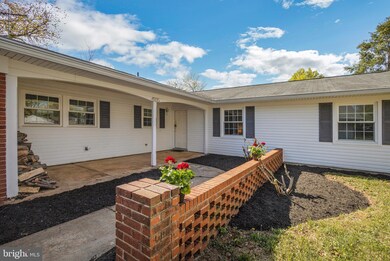 4105 Mount Echo Ln, Fairfax, VA 22033 - photo 2