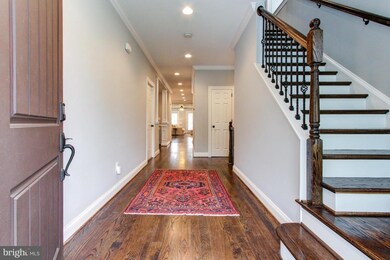 1107 Lincoln Ave, Falls Church, VA 22046 - photo 3