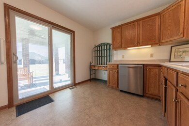 3188 Valley Forge Ave, Columbus, IN 47203 - photo 7