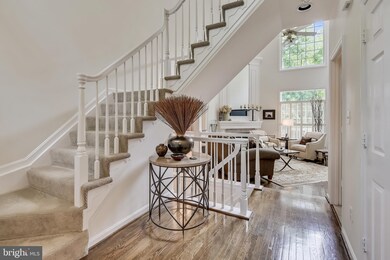 11426 Hollow Timber Ct, Reston, VA 20194 - photo 2