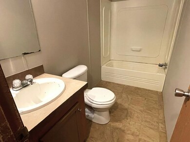 458 Alanna Ln unit 458, Chicago Heights, IL 60411 - photo 4