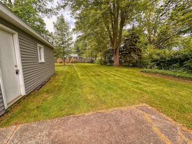 1314 Ferry St, Niles, MI 49120 - photo 3