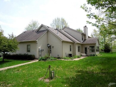 12305 Schwartz Rd, Grabill, IN 46741 - photo 2