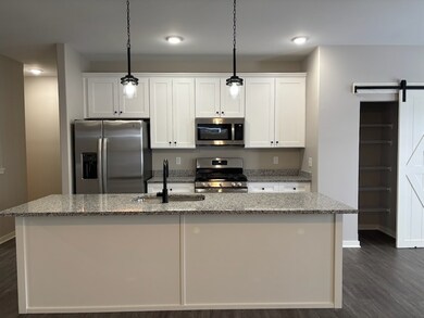 unlisted-address, Sycamore, IL 60178 - photo 7