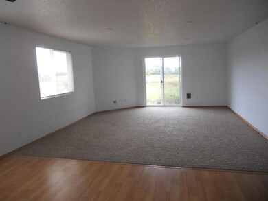 02 Living Room