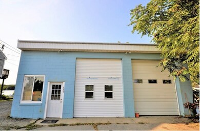 269 Mattakeesett St, Pembroke, MA 02359 - photo 4