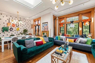 unlisted-address, Chicago, IL 60613 - photo 7