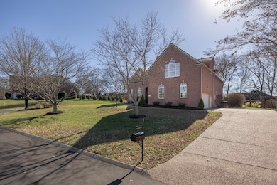 201 Woodcrest Ct, Franklin, TN 37067 - photo 3