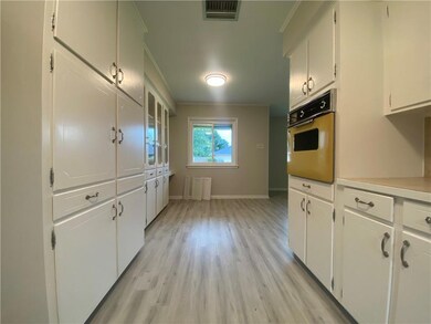 700 Gentilly St, Lake Charles, LA 70607 - photo 5