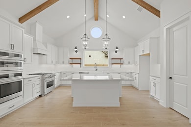 Gourmet island kitchen (*Photo not of actual home and used for illustration purposes only.)