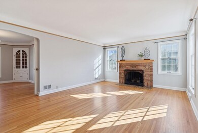 3742 Hubbard Ave N, Robbinsdale, MN 55422 - photo 3