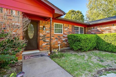 1230 Wedgewood Dr, Cleburne, TX 76033 - photo 4