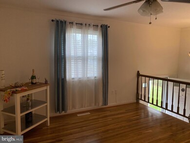 3340 Crumpton S, Laurel, MD 20724 - photo 4