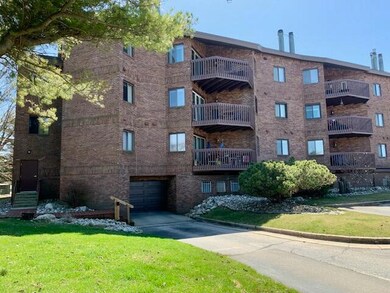 368 Harbor Dr Building