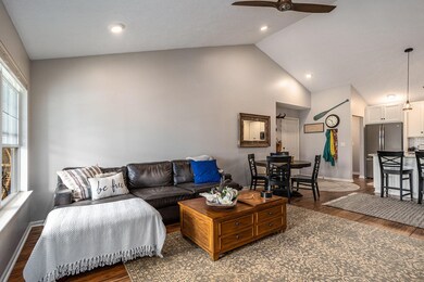 007_374_westbrook_ct_marshall_mi_49068-2
