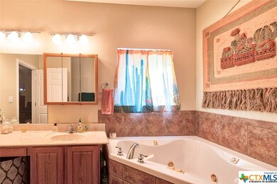 5210 Cedar Creek Rd, Temple, TX 76504 - photo 5