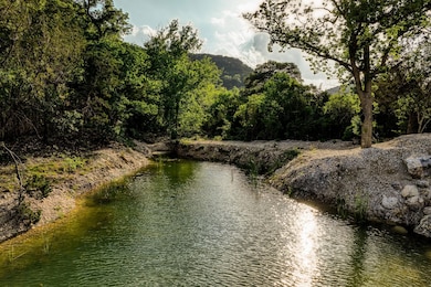 10209 Ranch Road 337, Vanderpool, TX 78885 - photo 2