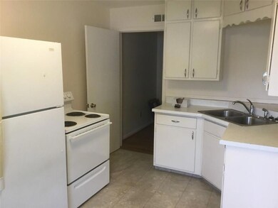 804 Tucker St, Plainfield, IN 46168 - photo 4