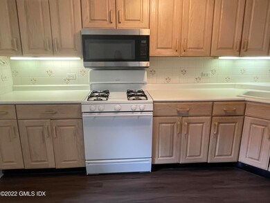 453 E Putnam Ave unit 3D, Cos Cob, CT 06807 - photo 6