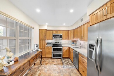 804 Cypress Grove Ln unit 407, Pompano Beach, FL 33069 - photo 2