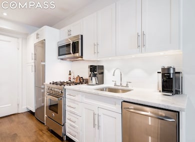 433 W 34th St unit 12D, New York, NY 10001 - photo 3
