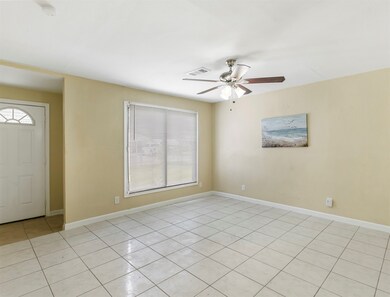 2922 Rosemary Ln, Houston, TX 77093 - photo 4