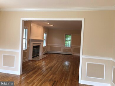 2551 Gallows Rd, Dunn Loring, VA 22027 - photo 5