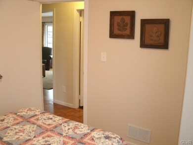 1524 Dale Ln, Bethlehem, PA 18018 - photo 4