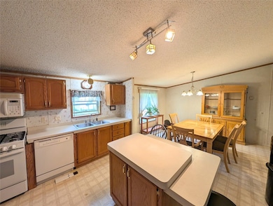 2860 N 2nd St, Jamestown, PA 16134 - photo 3