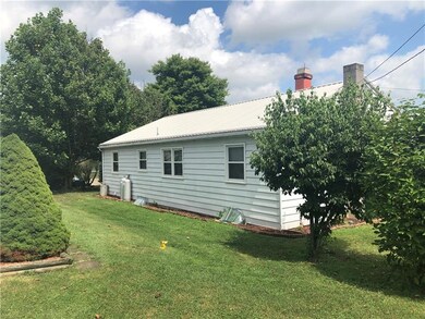 7 Oak St, Homer City, PA 15748 - photo 2