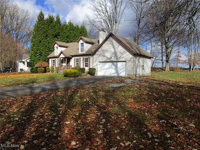 1356 Lake Vue Dr, Roaming Shores, OH 44085 - photo 5