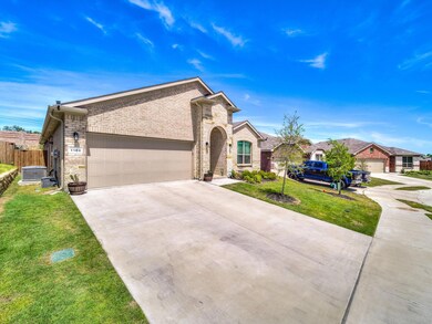 1104 Eastland Ln, Weatherford, TX 76087 - photo 3