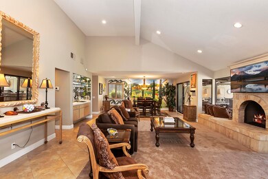 007_Living Room