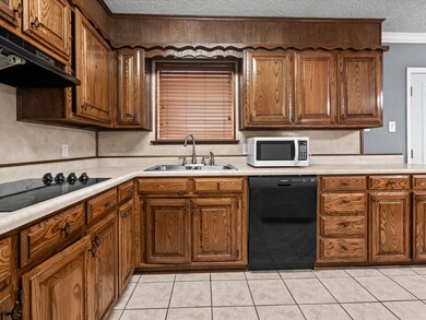 500 Arvel Cir, Azle, TX 76020 - photo 7