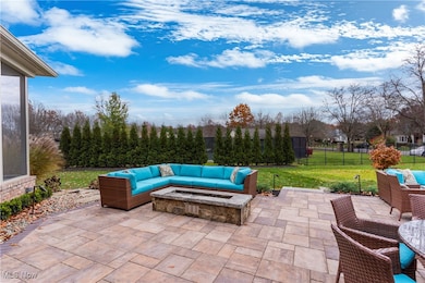 1030 Torrey Pines St NE, Warren, OH 44484 - photo 6