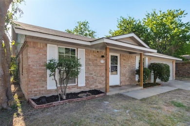 2102 Mccormick St, Denton, TX 76205 - photo 2