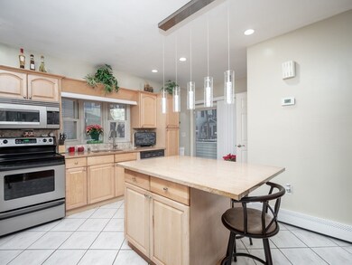 75 Walnut St unit 75, Everett, MA 02149 - photo 6