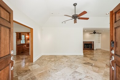 332 W 31st St, Houston, TX 77018 - photo 4