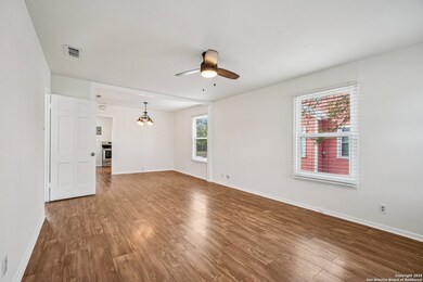 411 W Water St, Kerrville, TX 78028 - photo 4