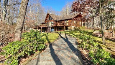 2A1-BEAUTIFULLY LANDSCAPED