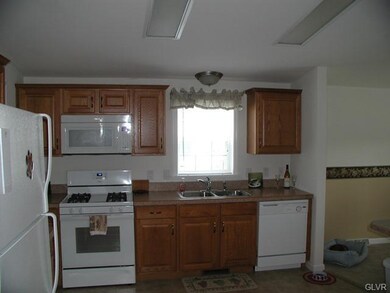 3 Blackbird Ct, Bechtelsville, PA 19505 - photo 5