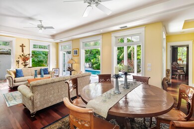 Dining Room_ 722 Ashe St.